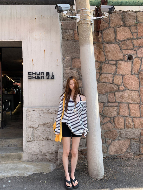 Red Celebrity Sun Protection Blouse Women's Summer Ootd Wear 2025 New Long-Sleeved T-Shirt Loose Stripesd Slanted Shoulder Top