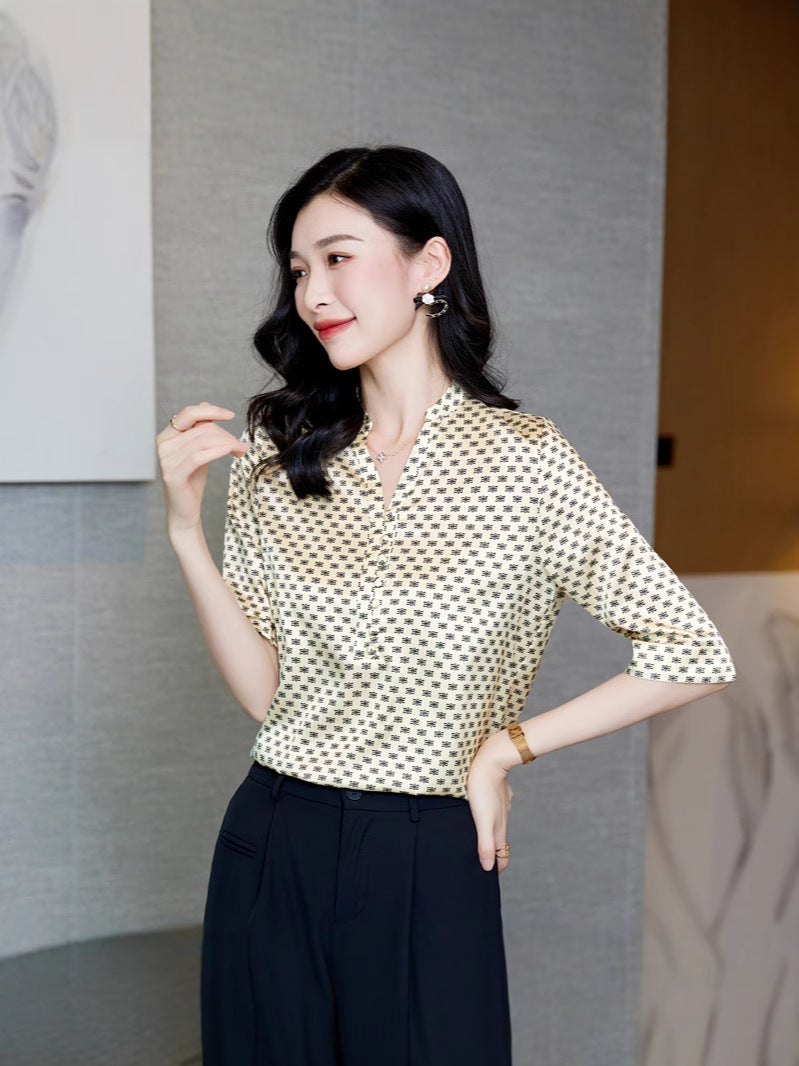 Short-Sleeved Silk Mid-Sleeve Shirt for Women, New V-Neck Elegant Office Wear, Japanese and Korean Casual Mulberry Silk Shirt