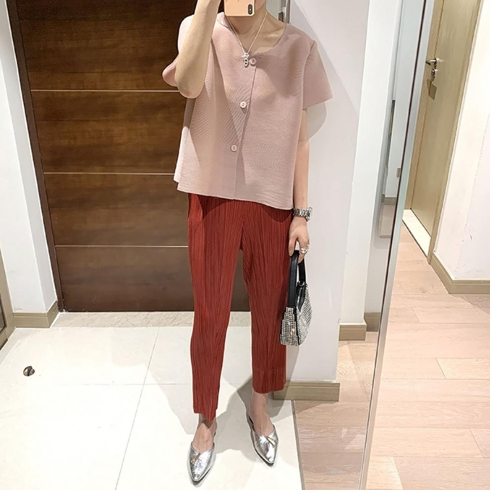 Miyake 2026 Straight-Leg Fashion High-Waisted Pocketed Cropped Pants with Elastic Waistband, Stretchy Pleated Slimming Cigarette Pants for Women