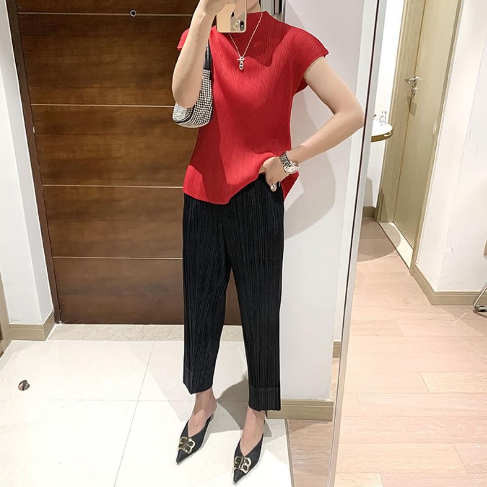 Miyake 2026 Straight-Leg Fashion High-Waisted Pocketed Cropped Pants with Elastic Waistband, Stretchy Pleated Slimming Cigarette Pants for Women