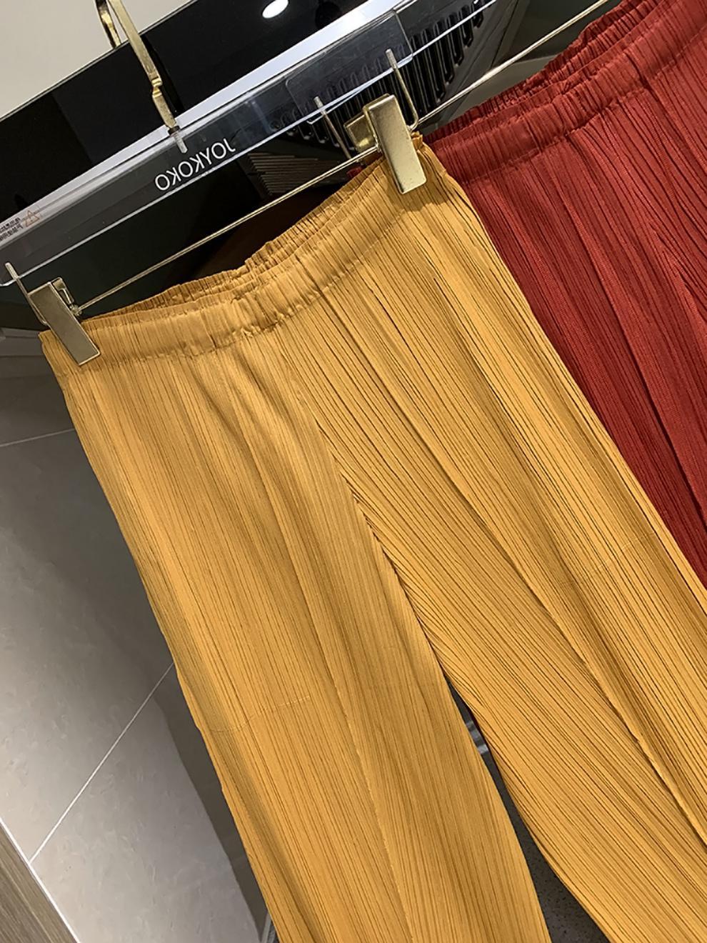 Miyake 2026 Straight-Leg Fashion High-Waisted Pocketed Cropped Pants with Elastic Waistband, Stretchy Pleated Slimming Cigarette Pants for Women