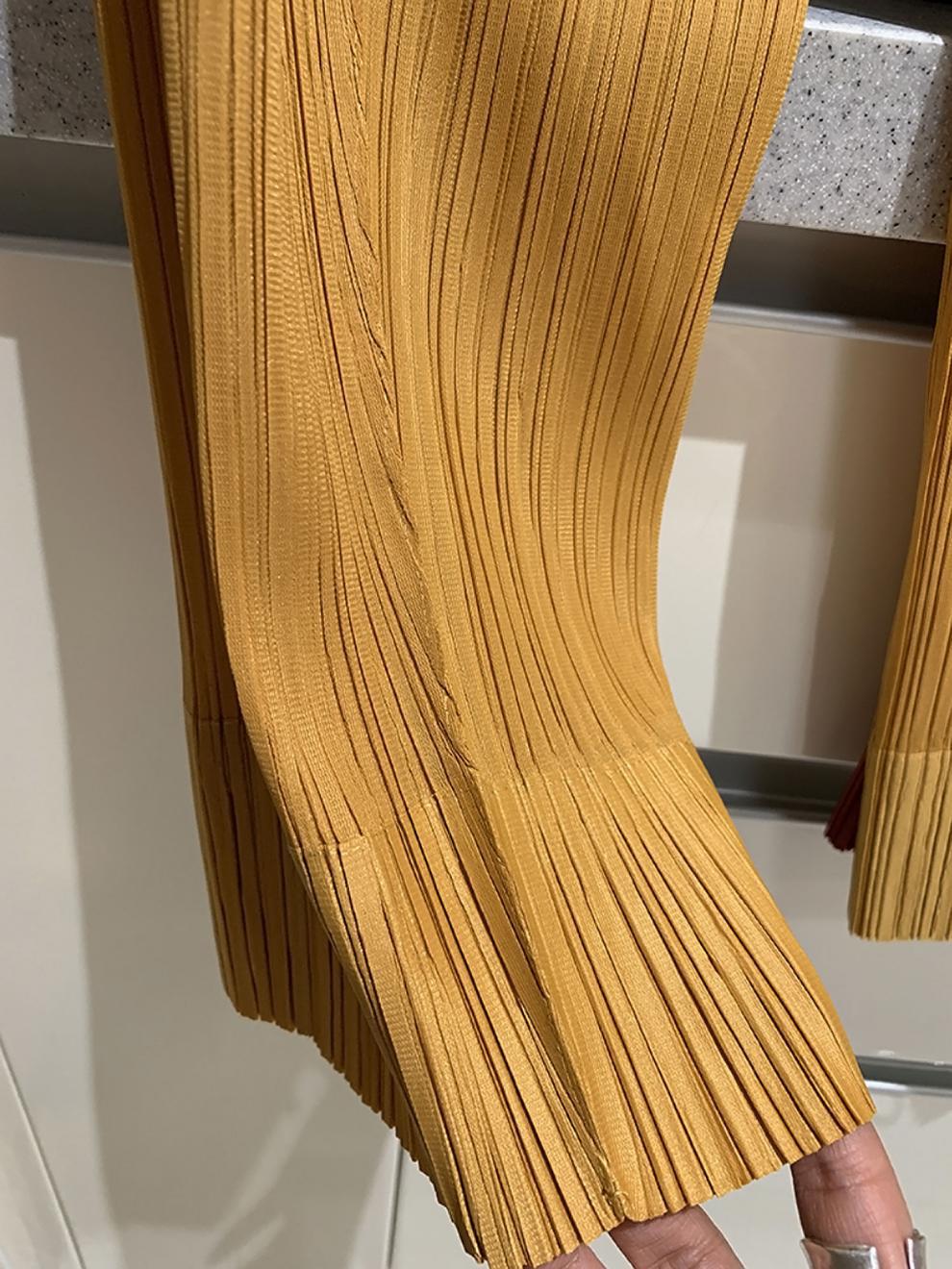Miyake 2026 Straight-Leg Fashion High-Waisted Pocketed Cropped Pants with Elastic Waistband, Stretchy Pleated Slimming Cigarette Pants for Women