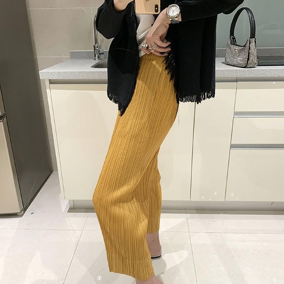 Miyake 2026 Straight-Leg Fashion High-Waisted Pocketed Cropped Pants with Elastic Waistband, Stretchy Pleated Slimming Cigarette Pants for Women