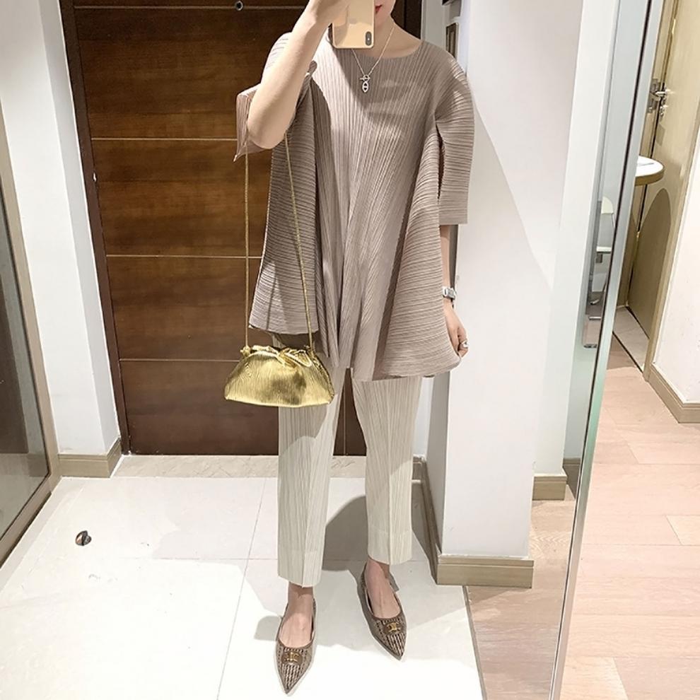 Miyake 2026 Straight-Leg Fashion High-Waisted Pocketed Cropped Pants with Elastic Waistband, Stretchy Pleated Slimming Cigarette Pants for Women