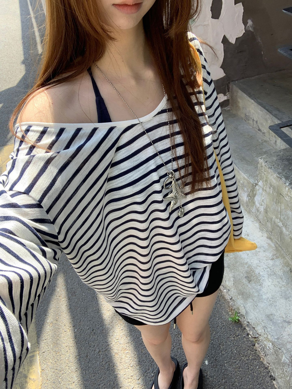 Red Celebrity Sun Protection Blouse Women's Summer Ootd Wear 2025 New Long-Sleeved T-Shirt Loose Stripesd Slanted Shoulder Top