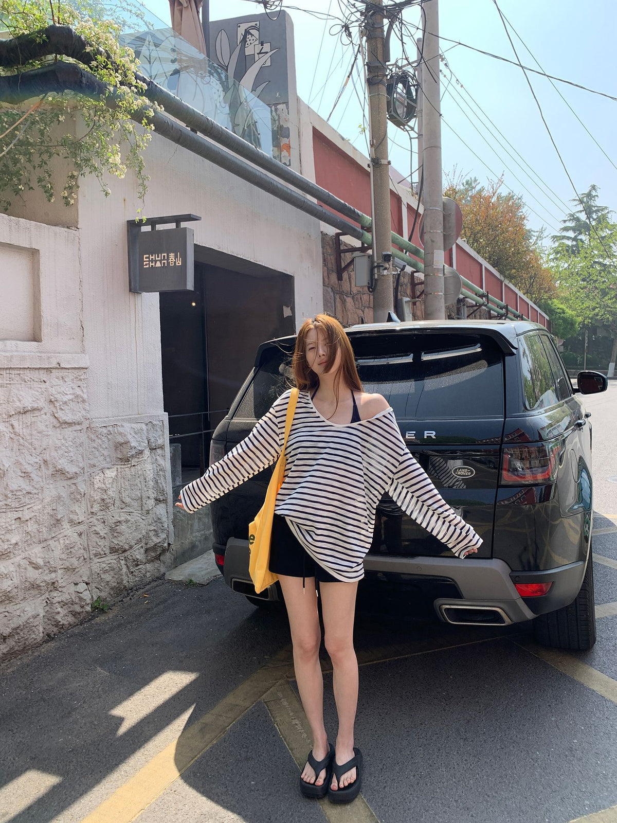 Red Celebrity Sun Protection Blouse Women's Summer Ootd Wear 2025 New Long-Sleeved T-Shirt Loose Stripesd Slanted Shoulder Top