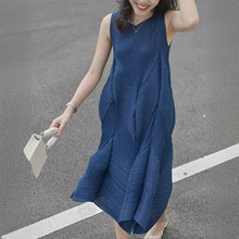 Miyake-Style Pleated Wide-Leg Pants for Women, High-Waisted, Drapey, Slimming, Casual, Versatile, Loose, Plus-Size, Cropped, Leg-Lengthening