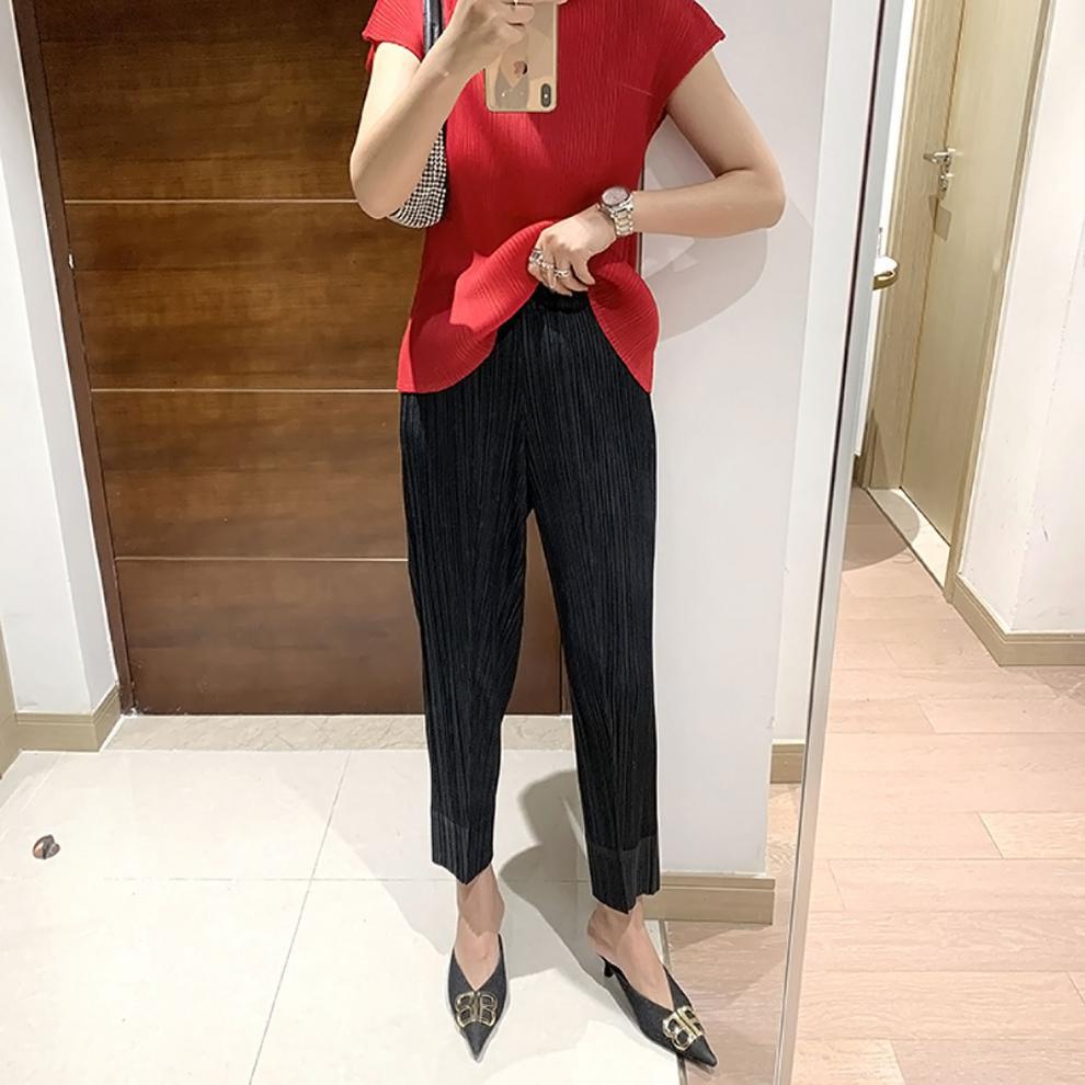Miyake 2026 Straight-Leg Fashion High-Waisted Pocketed Cropped Pants with Elastic Waistband, Stretchy Pleated Slimming Cigarette Pants for Women
