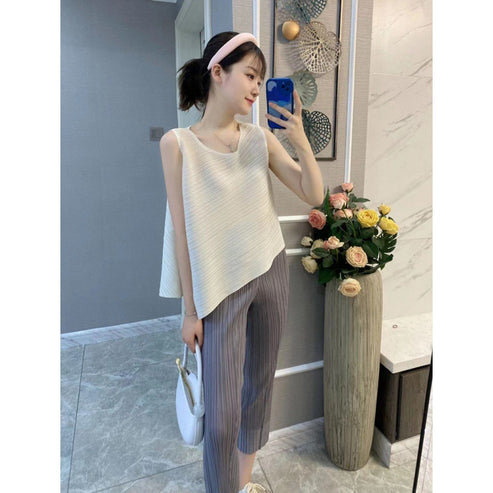 Miyake 2026 Straight-Leg Fashion High-Waisted Pocketed Cropped Pants with Elastic Waistband, Stretchy Pleated Slimming Cigarette Pants for Women
